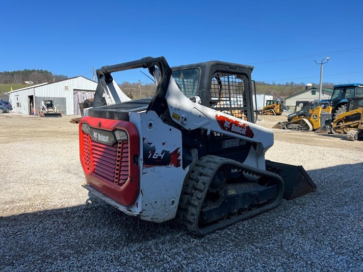 2022-bobcat-t64-image-6