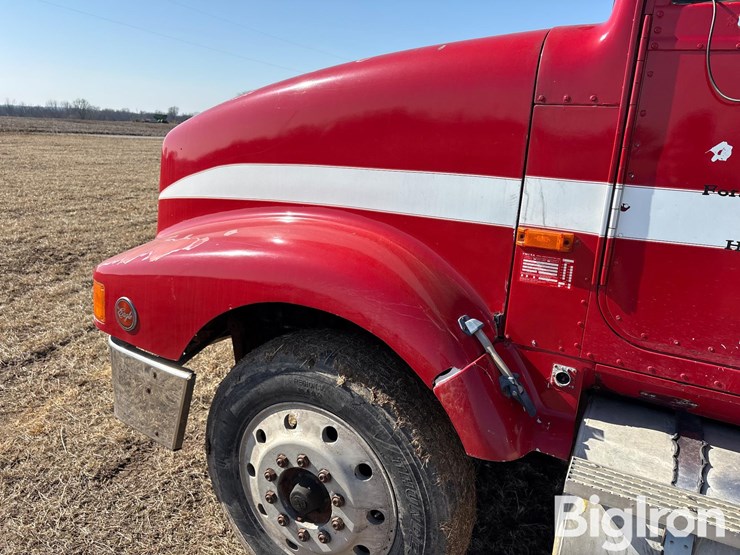 1990-international-9400-eagle-image-14