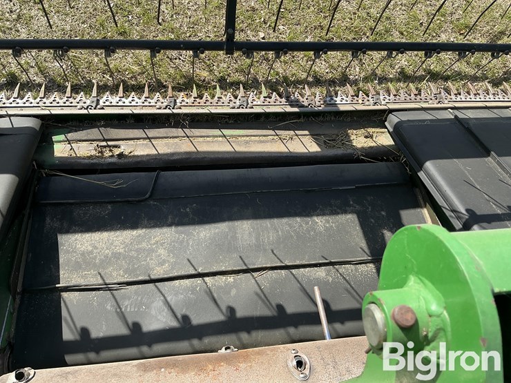 2013-john-deere-630d-image-16