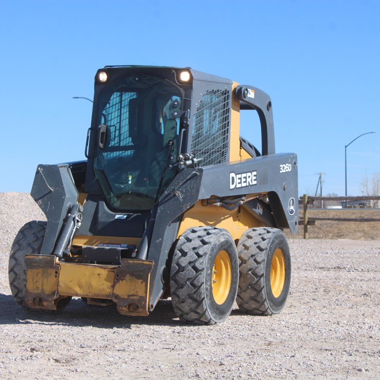 2011 DEERE 326D