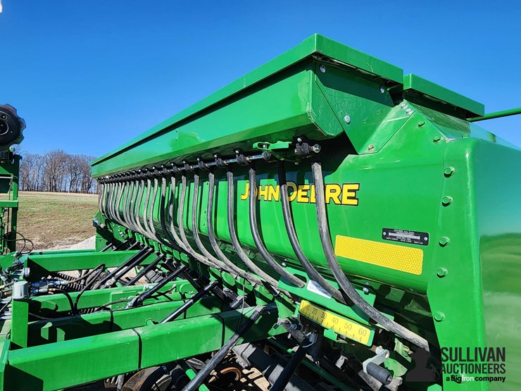 2017-john-deere-1590-image-12