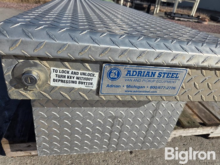 adrian-steel-pickup-toolbox-image-9