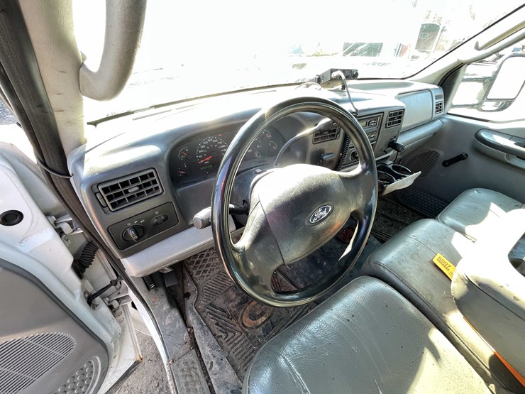 2003-ford-f350-image-50