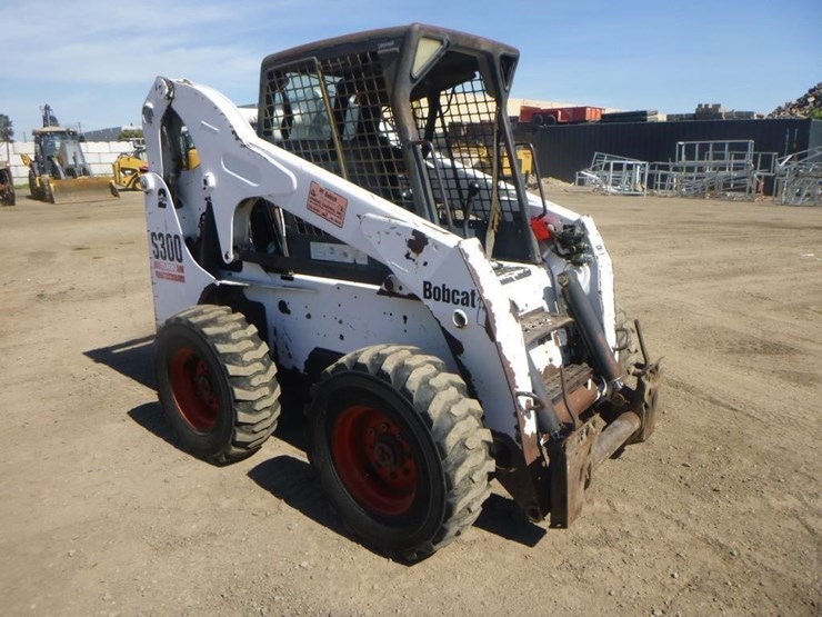 2005-bobcat-s300-image-2