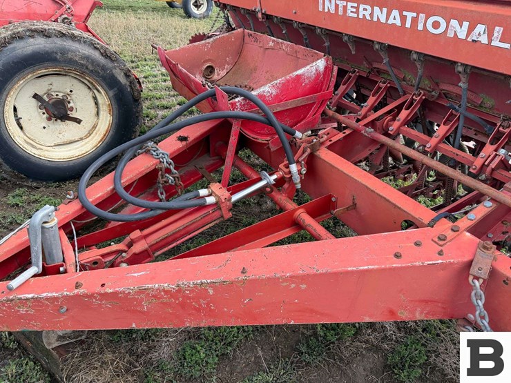 international-10-image-30