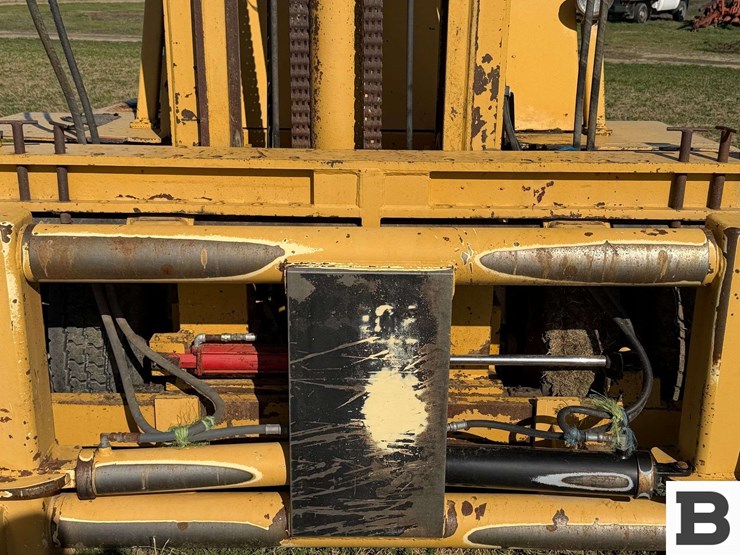 1979-caterpillar-v180b-image-31