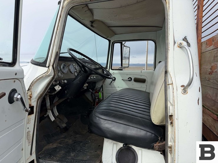 1976-international-loadstar-image-21