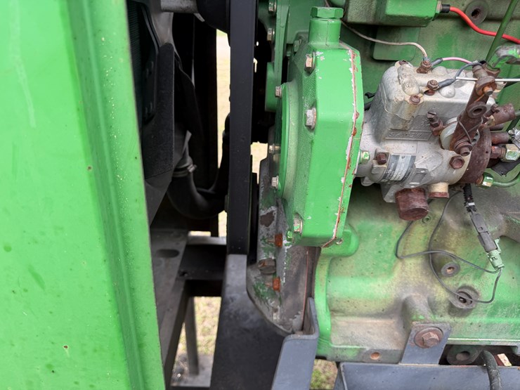 john-deere-4045t-image-22