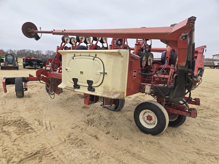 international-800-image-9