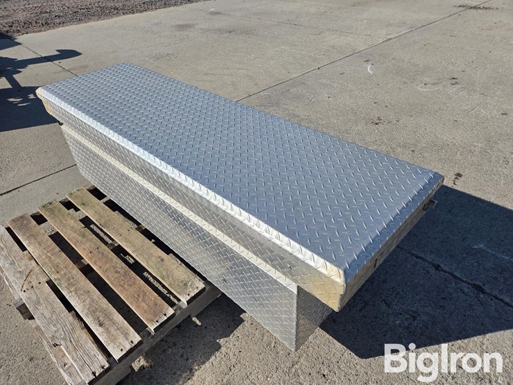 adrian-steel-pickup-toolbox-image-5