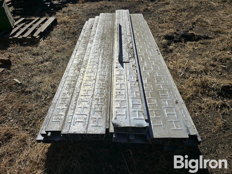 wilson-livestock-trailer-image-6