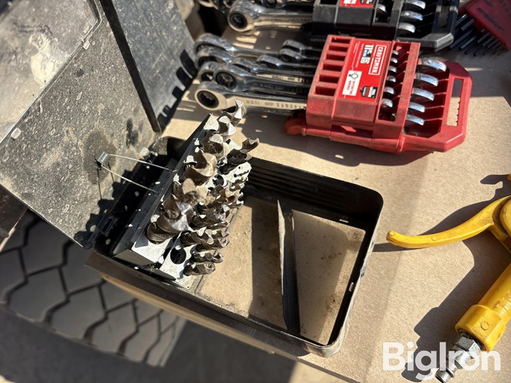 skid-of-shop-tools-image-9