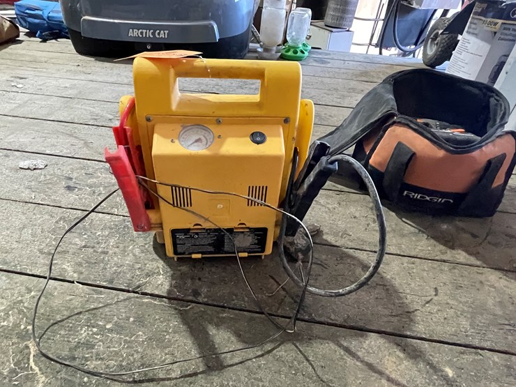 #7213-•-rigid-18v-drill-and-roadmaster-charging-pack-image-14