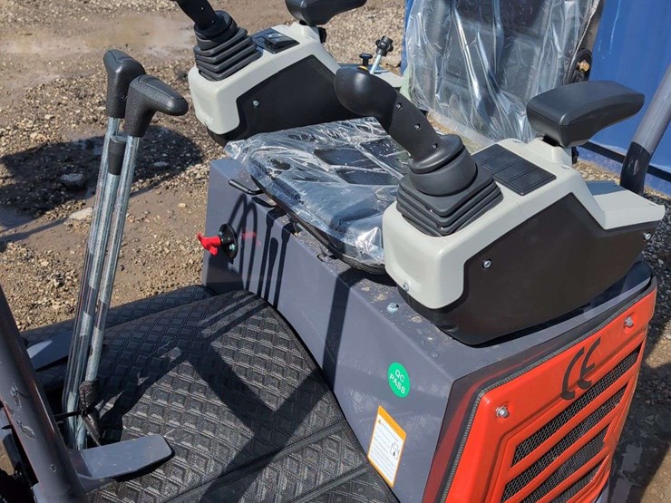 cfg-industrial-mini-excavator---mx15rx-image-8