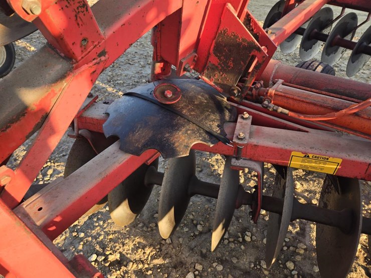 massey-ferguson-620-image-5