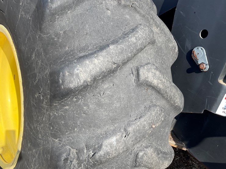 2005-deere-643j-image-53