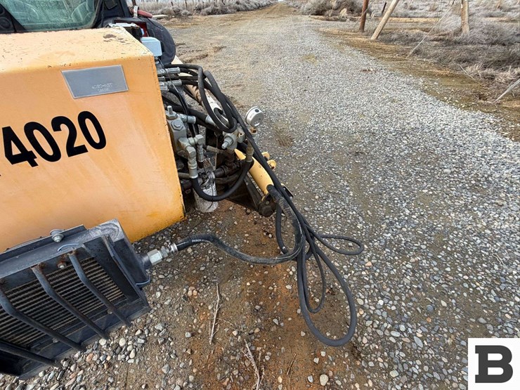 2008-new-holland-tn85fa-image-20