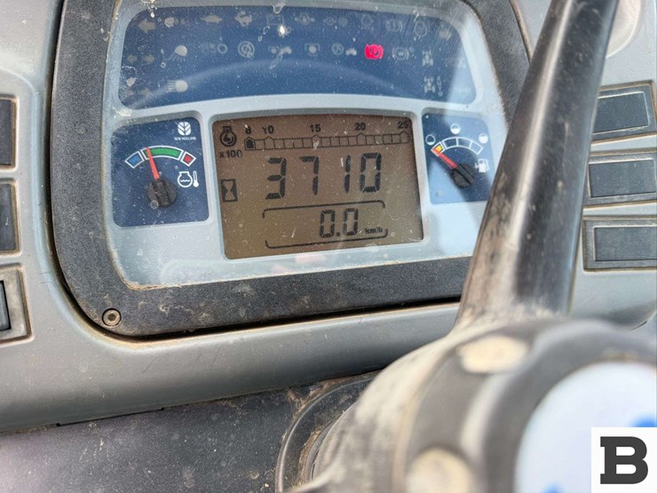 2008-new-holland-tn85fa-image-27