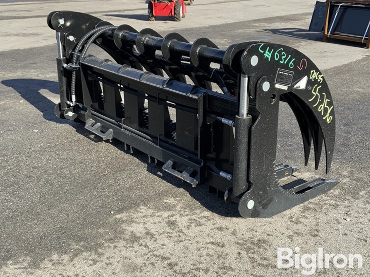 2025-massey-ferguson-730-image-5