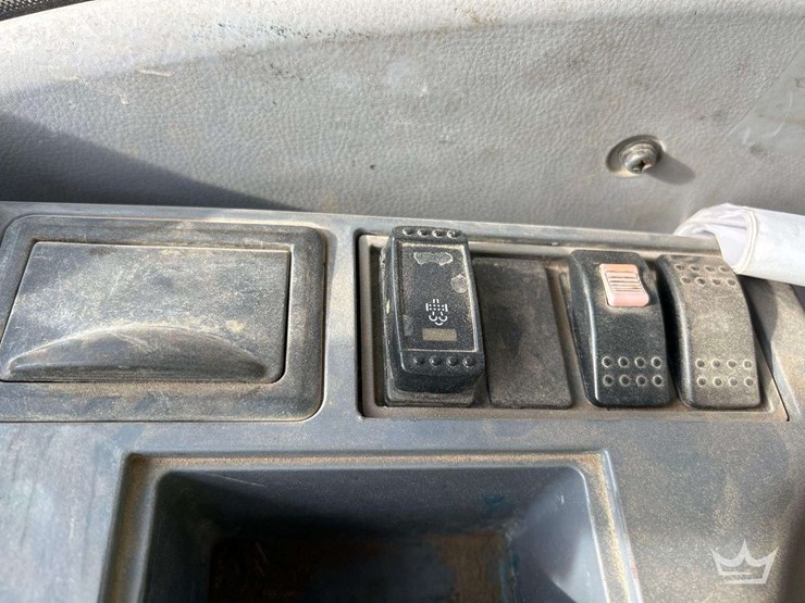 2016-john-deere-470g-hydraulic-excavator-image-20