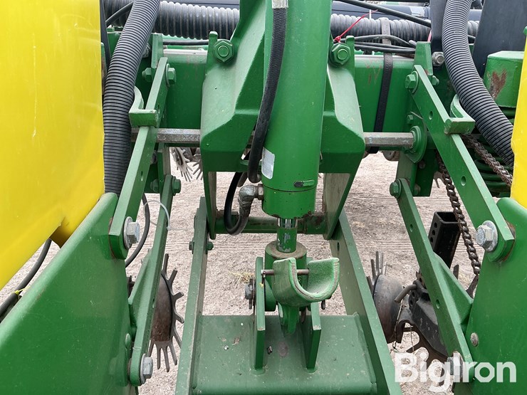 1999-john-deere-1770-image-19