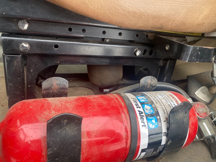 #1145-•-2009-mack-gu713-semi-tractor-(has-wi-title)-(mosinee,-wi)-image-93