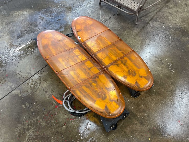 #12183-•-(2)-orange-beacon-lights-(denmark,-wi)-image-1