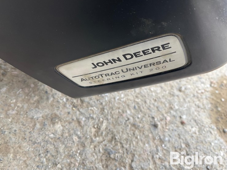 john-deere-200-image-15