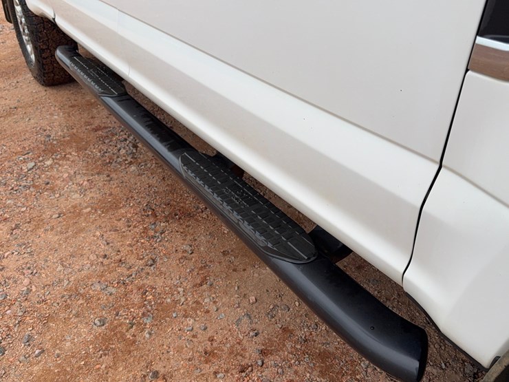 2022-ford-f250-image-11