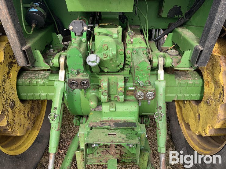 john-deere-4440-image-17