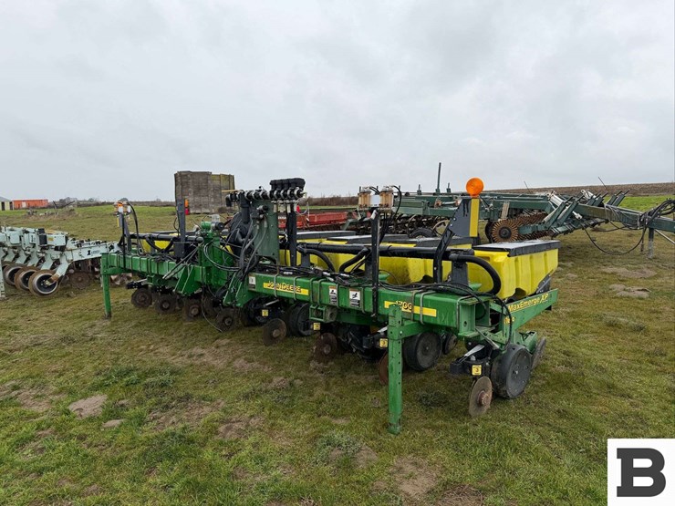 2008-john-deere-1700-image-2