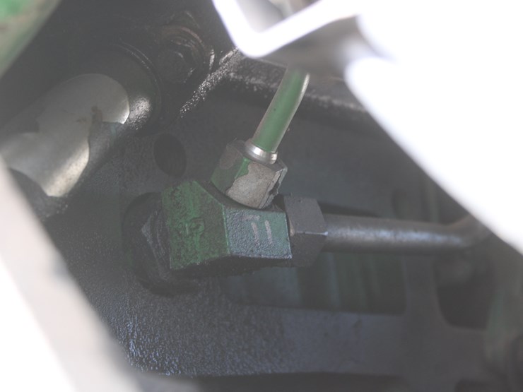 john-deere-8285r-image-48