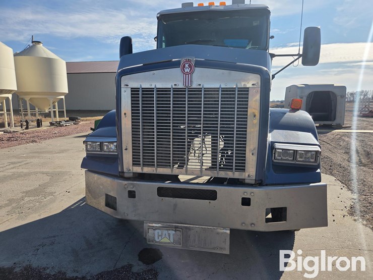 2002-kenworth-t800-image-2
