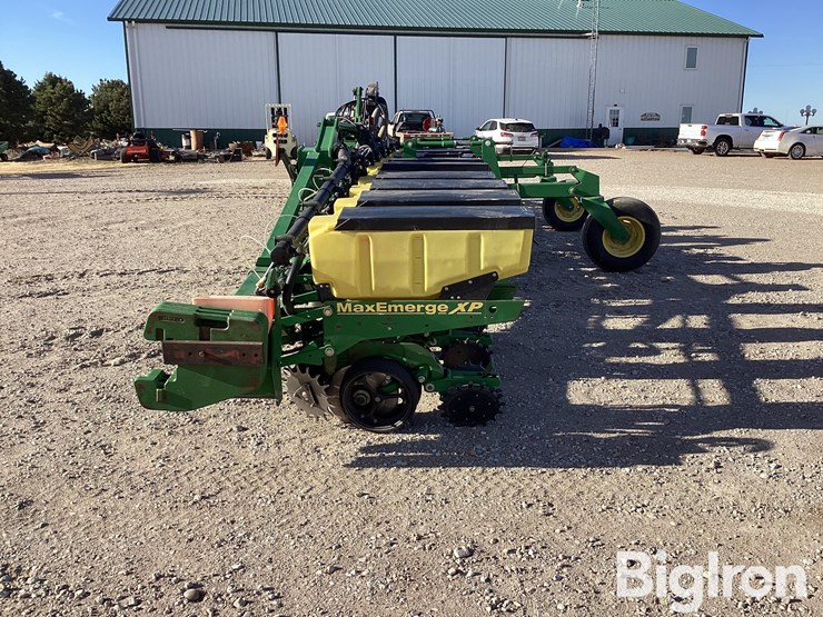 john-deere-1720-image-8
