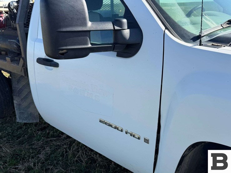 2005-chevrolet-silverado-2500-image-21