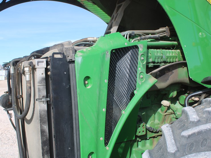 john-deere-8285r-image-44