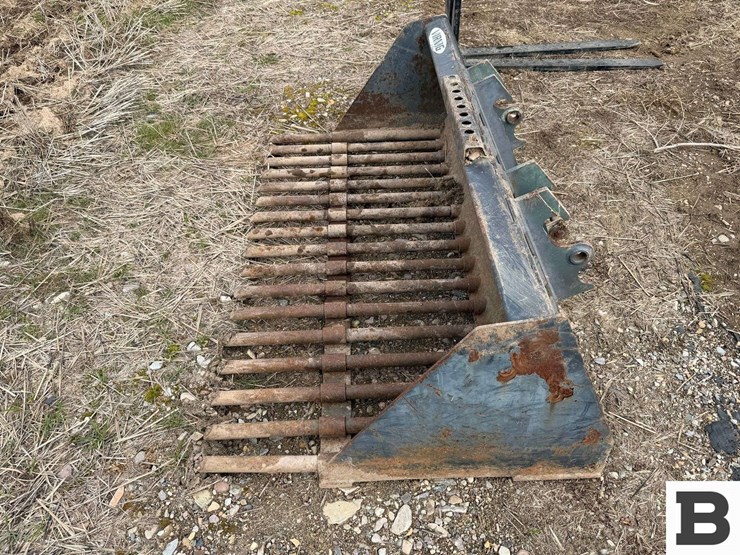 virnig-skid-steer-66"-rock-bucket---clayton,-wa-image-3