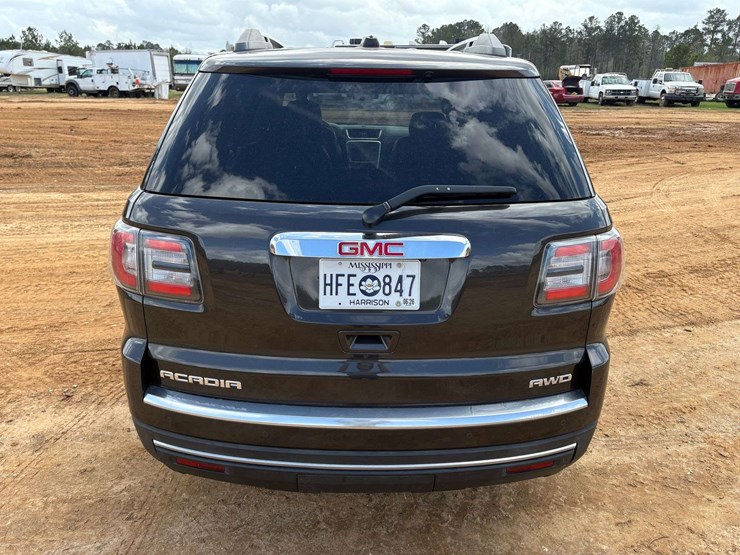 2016-gmc-acadia-slt-image-6