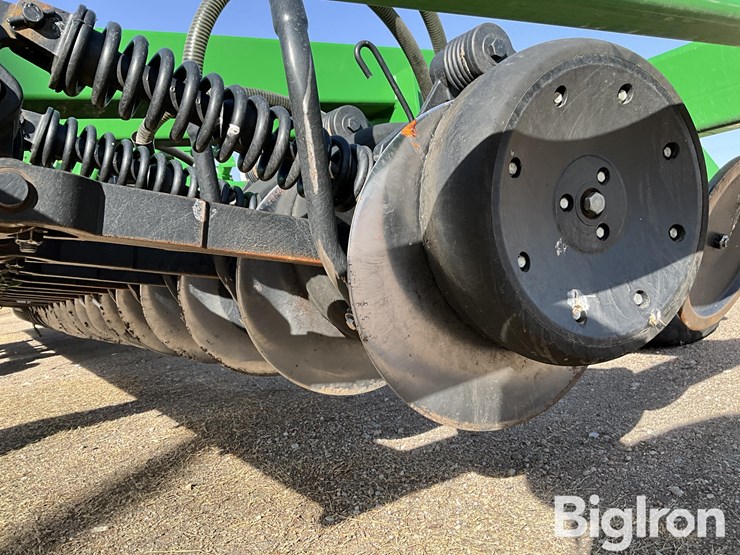 2016-john-deere-1990-image-17