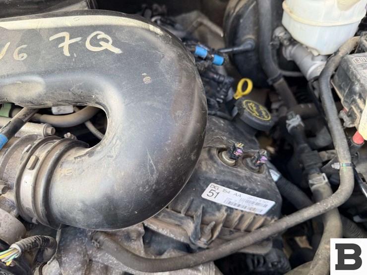 2015-ford-transit-image-18