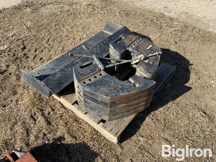 caterpillar-100-image-3