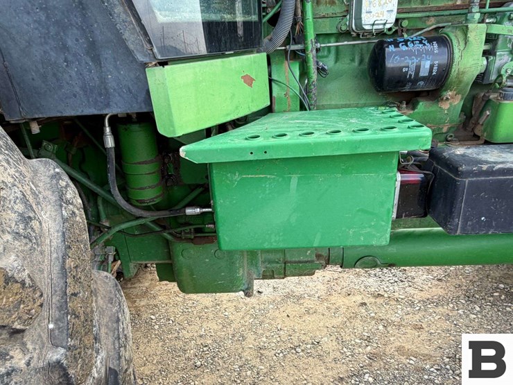 1989-john-deere-4755-image-27