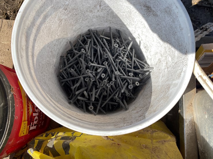 #7411-•-dewalt-battery-powered-tools-(bloomer,-wi)-image-9