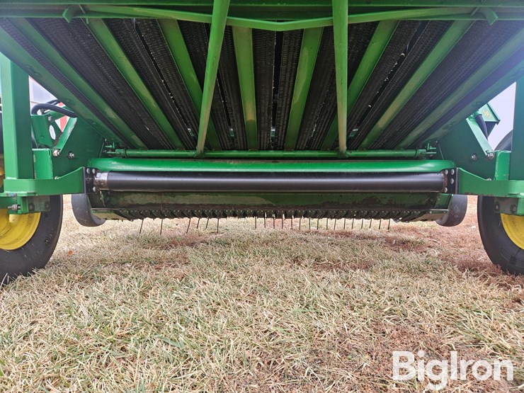 2007-john-deere-568-image-20