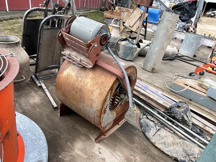 #7262-•-lennox-squirrel-cage-fan-image-3