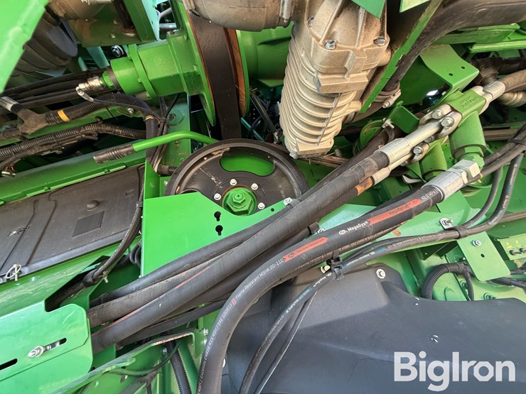2021-john-deere-s770-image-12