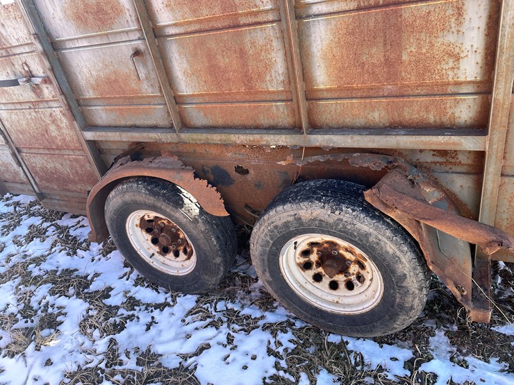 #3262-•-high-view-livestock-trailer-(no-title)-image-9