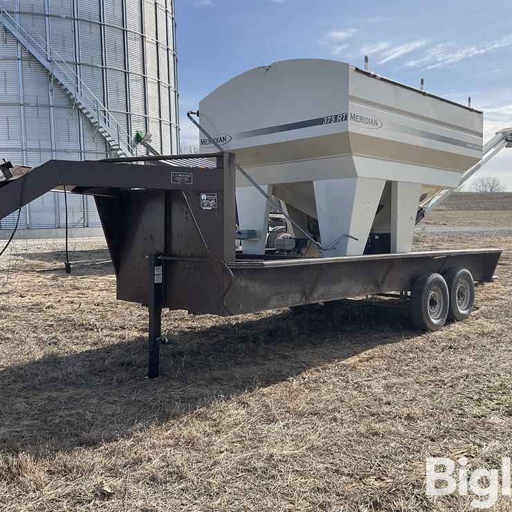 2013 MERIDIAN 375RT