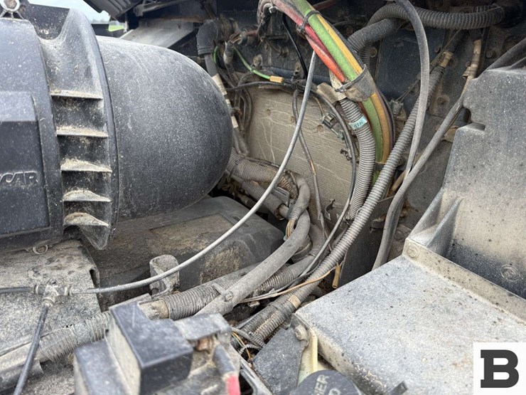 2013-kenworth-t800-image-14