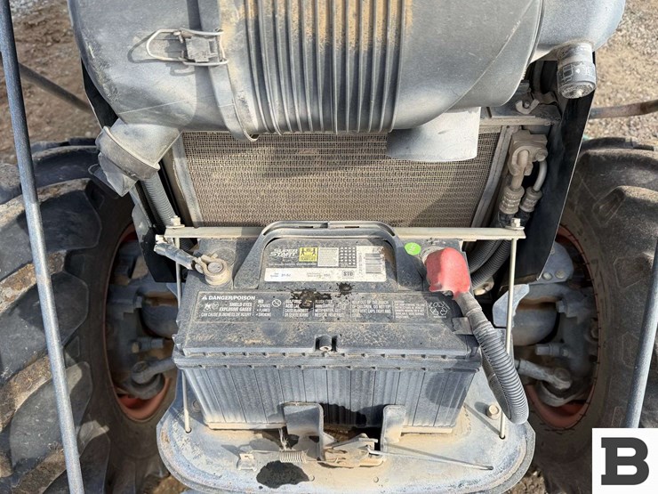 2014-kubota-m8540hd-image-24